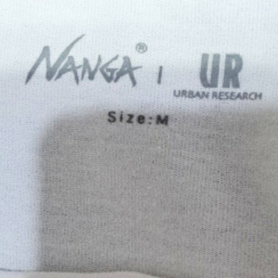 NANGA(ナンガ)のナンガ×アーバンリサーチ　胸ポケット　ロゴ刺繍　半袖Tシャツ　Ｍ　ホワイト メンズのトップス(Tシャツ/カットソー(半袖/袖なし))の商品写真