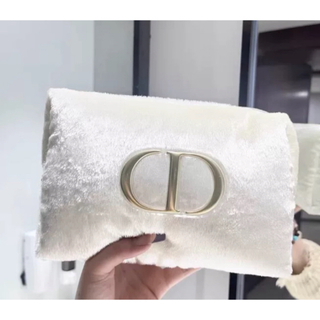 クリスチャンディオール(Christian Dior)の新品　ディオール ノベルティ ポーチ 正規品　ホワイト　DIOR(ポーチ)