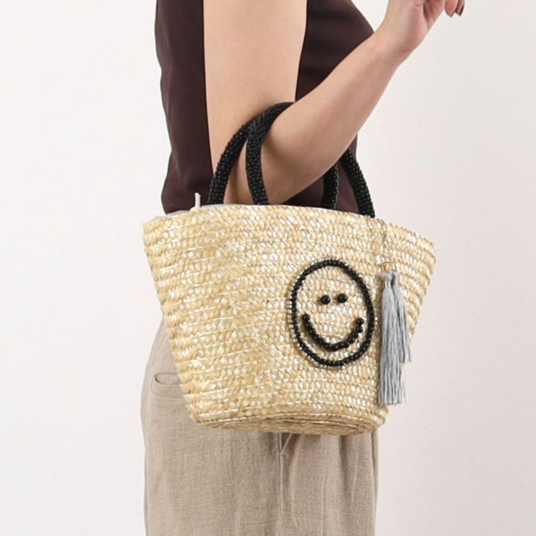COOCO(クーコ)の❤【COOCO】SMILEY　ビーズハンドルxパール刺繍カゴバッグ レディースのバッグ(かごバッグ/ストローバッグ)の商品写真