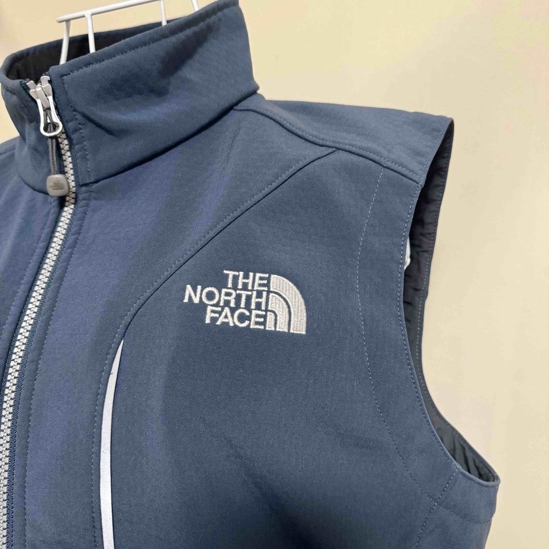 THE NORTH FACE(ザノースフェイス)のノースフェイス　ベスト L ジップアップベスト　古着　刺繍ロゴ　古着 メンズのトップス(ベスト)の商品写真