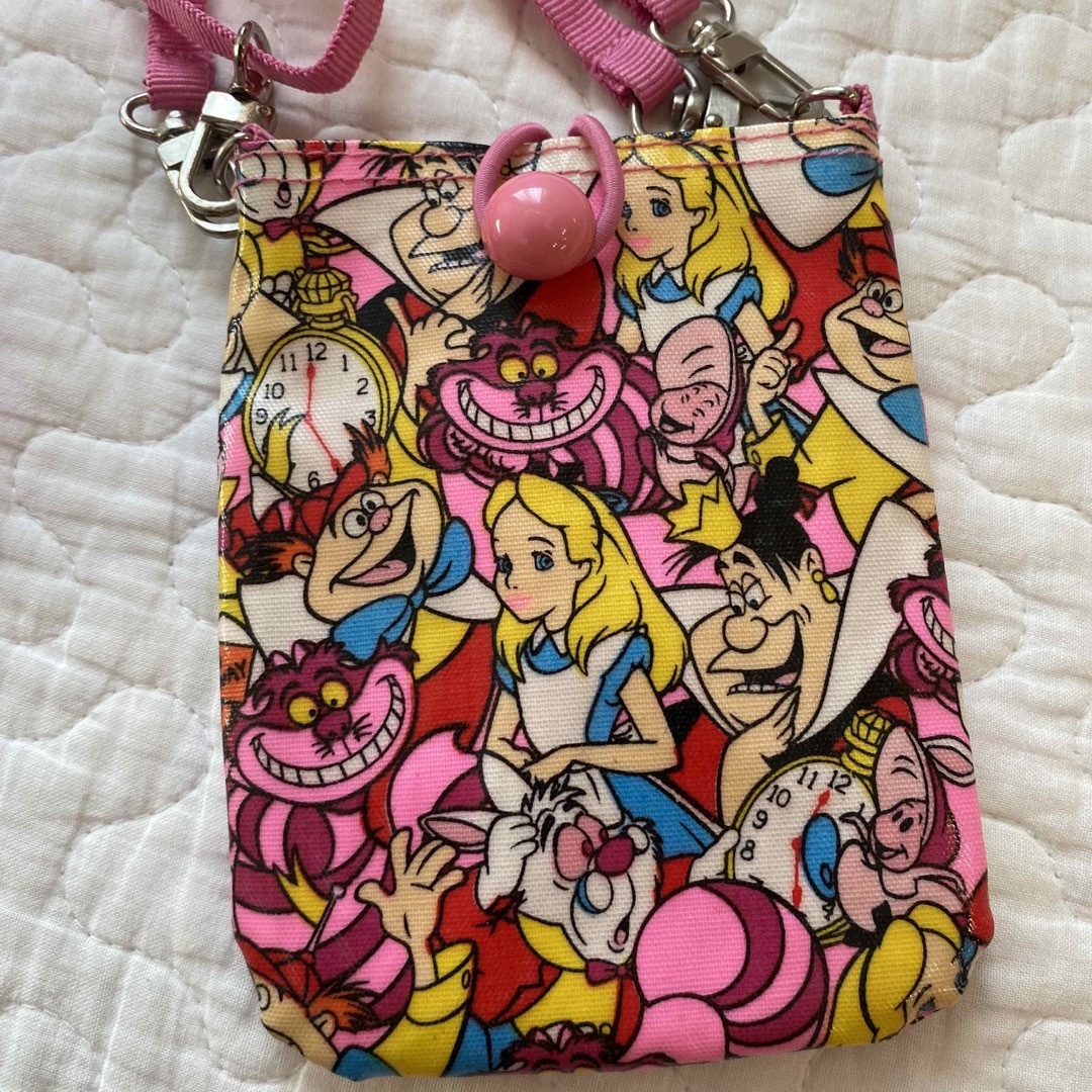 Disney(ディズニー)の値下げ　不思議の国のアリス　ショルダーポーチ レディースのバッグ(ショルダーバッグ)の商品写真