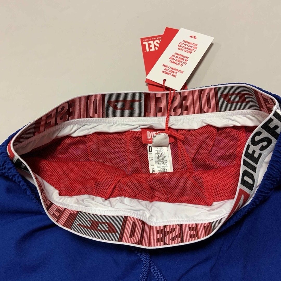 DIESEL(ディーゼル)の洗練されたデザイン DIESEL BMBX-VISPER-41 SHORTS　L メンズの水着/浴衣(水着)の商品写真