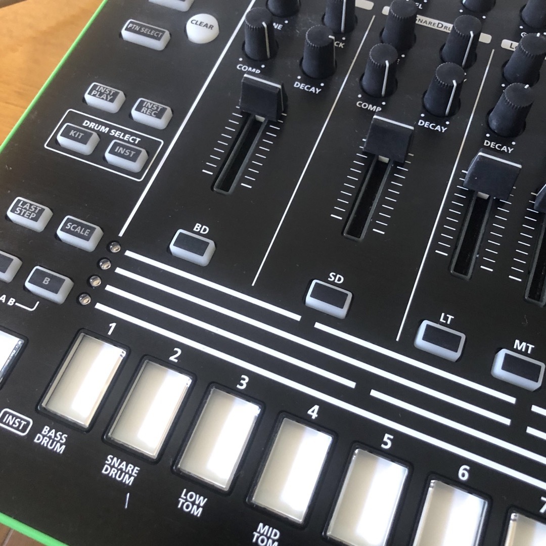 ローランドRoland TR-8 リズムマシン 楽器の楽器 その他(その他)の商品写真