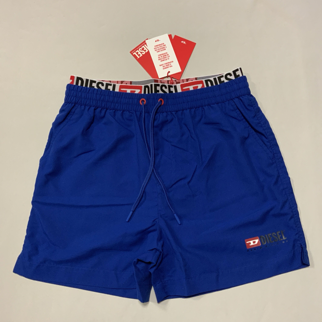 DIESEL(ディーゼル)の洗練されたデザイン DIESEL BMBX-VISPER-41 SHORTSXL メンズの水着/浴衣(水着)の商品写真