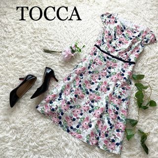 トッカ(TOCCA)の【極美品】トッカ　ROSEBUD　ドレス　花柄ワンピース　ウエストマーク(ひざ丈ワンピース)