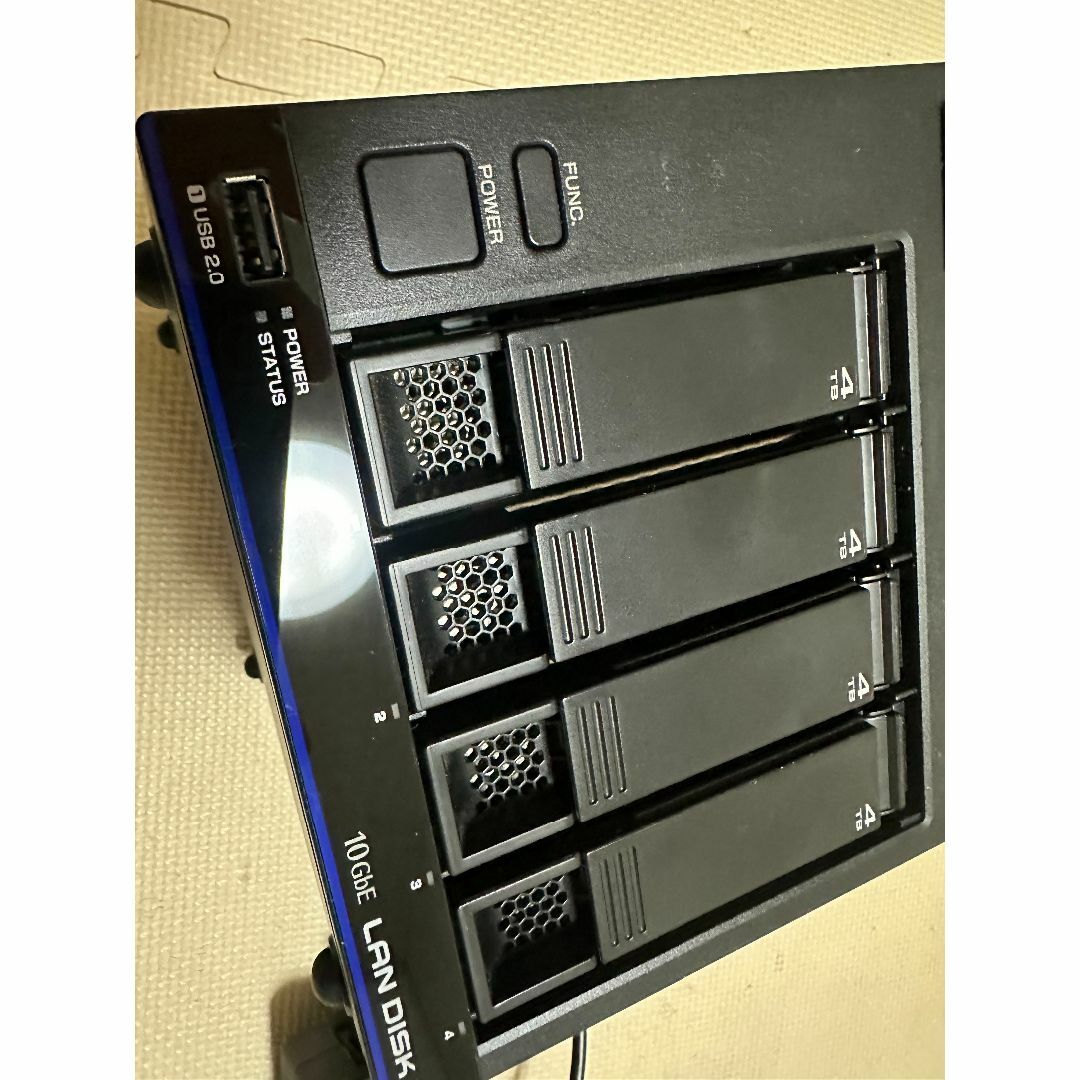 IODATA HDL4-XA16 ドライブNAS 10GbE(HDD無/OS無) スマホ/家電/カメラのPC/タブレット(PC周辺機器)の商品写真