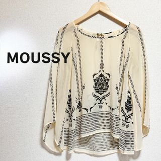 マウジー(moussy)のMOUSSY　長袖　ブラウス　シアー　オフホワイト　色違い有り　バックリボン(シャツ/ブラウス(長袖/七分))