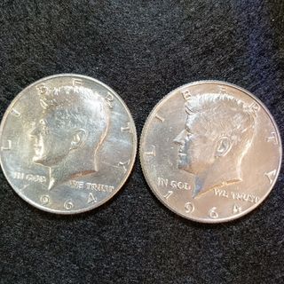 銀貨　アメリカケネディハーフダラー銀貨　人気のSILVER900綺麗な２枚セット(金属工芸)