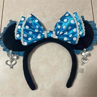 ディズニー(Disney)の【廃盤品】Disneyミニー カチューシャ  イヤリング 水色 パルパルーザ(キャラクターグッズ)