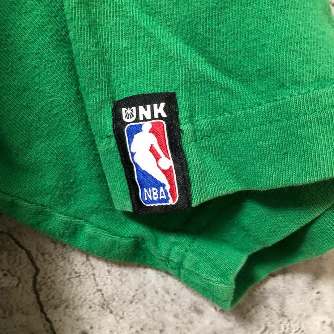 Boston Celtics バスケット USA輸入 アースカラー Tシャツ メンズのトップス(Tシャツ/カットソー(半袖/袖なし))の商品写真