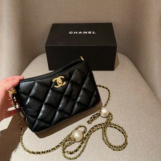 シャネル(CHANEL)の稀少 ♡CHANEL ショルダーバッグ ミニチェーンバッグ ブラック(ロングワンピース/マキシワンピース)