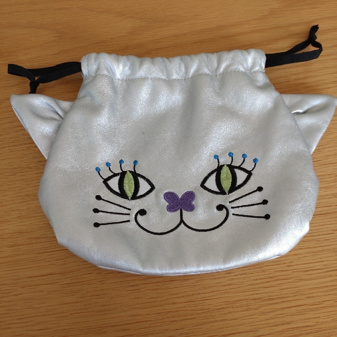 ANNA SUI(アナスイ)のアナスイ　猫　巾着 レディースのファッション小物(ポーチ)の商品写真