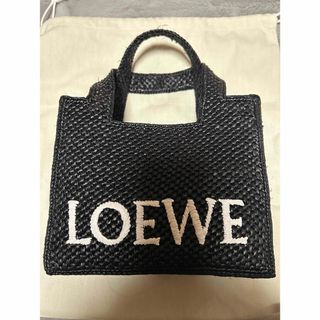 ロエベ(LOEWE)のLOEWE ロエベフォントトートバッグミニ（ラフィア）黒　今季(トートバッグ)