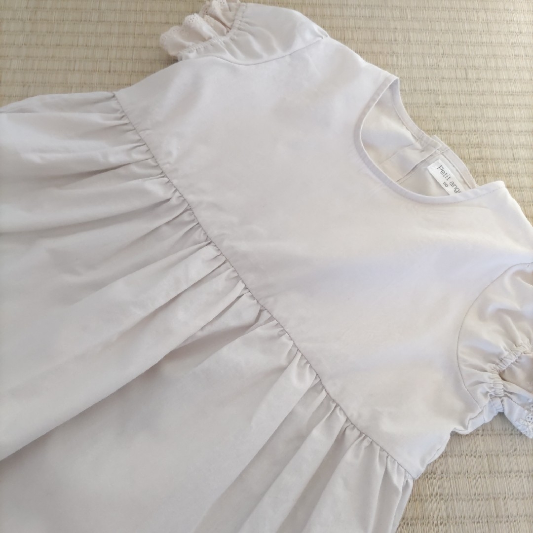 petit ange チュニック　ベージュ　120　シンプル キッズ/ベビー/マタニティのキッズ服女の子用(90cm~)(Tシャツ/カットソー)の商品写真