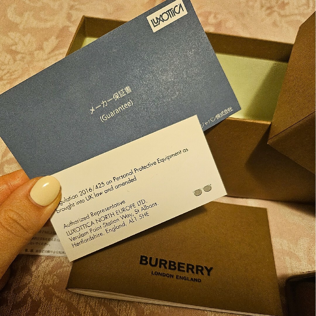 BURBERRY(バーバリー)のburberry サングラス レディースのファッション小物(サングラス/メガネ)の商品写真