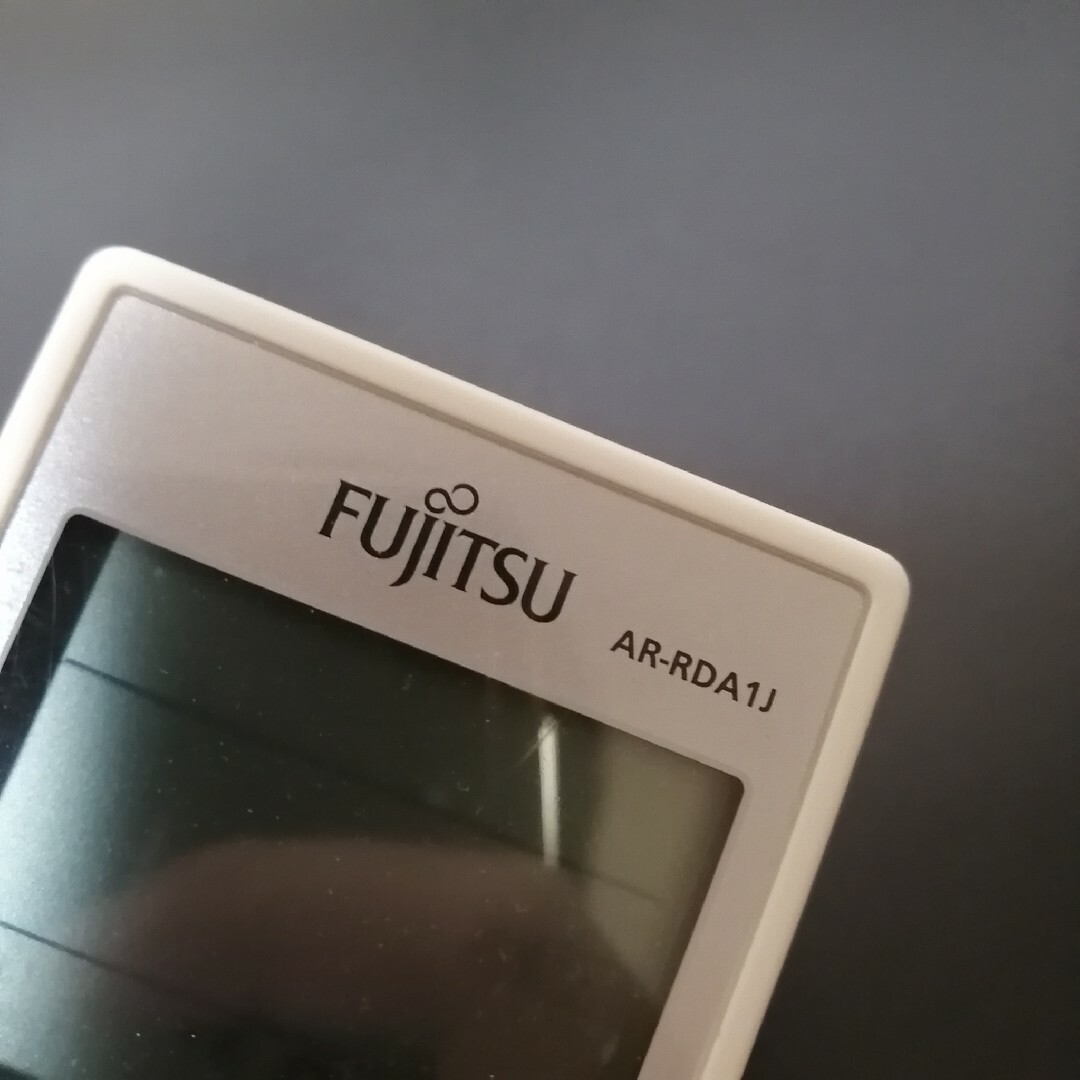 【純正USED・動作良好】富士通 FUJITSU エアコン リモコン ノクリア スマホ/家電/カメラの冷暖房/空調(エアコン)の商品写真