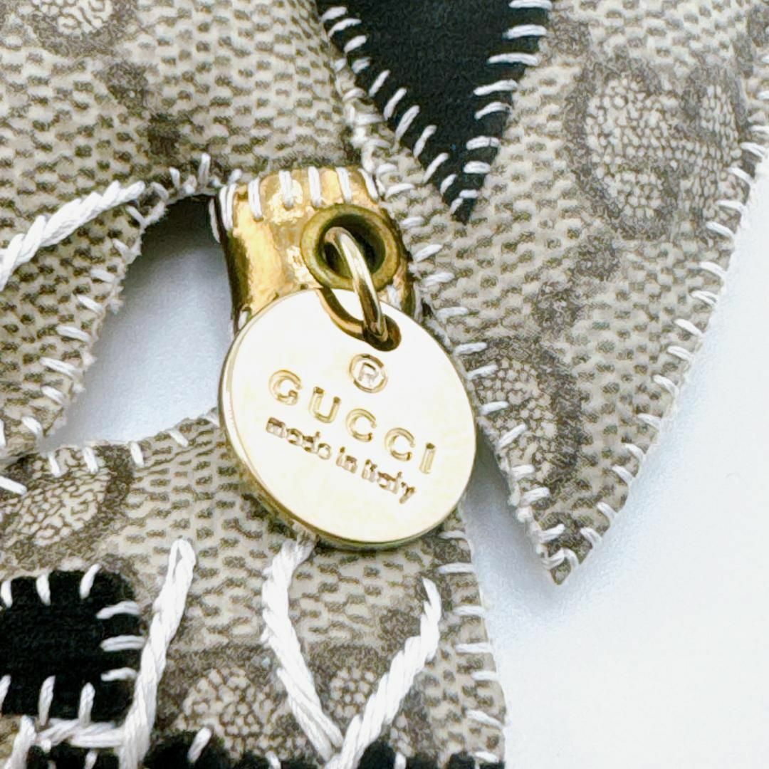 Gucci(グッチ)のグッチ グッチョリ ウリッセ キーホルダー バックチャーム  グレートデン レディースのファッション小物(キーホルダー)の商品写真