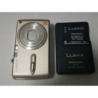 Panasonic DMC-FX07 バッテリーとチャージャー付き LUMIX (コンパクトデジタルカメラ)