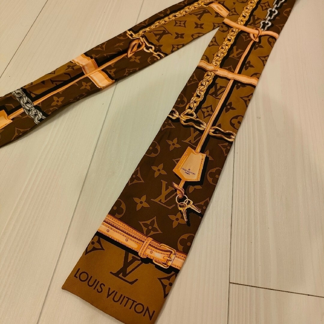 LOUIS VUITTON(ルイヴィトン)のルイヴィトン スカーフ モノグラム コンフィデンシャル レディースのファッション小物(バンダナ/スカーフ)の商品写真