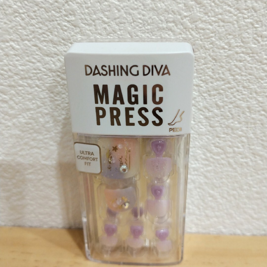 DASHING DIVA(ダッシングディバ)の【ダッシングディバ】ロマンチックオーシャン【マジックプレス】 コスメ/美容のネイル(つけ爪/ネイルチップ)の商品写真