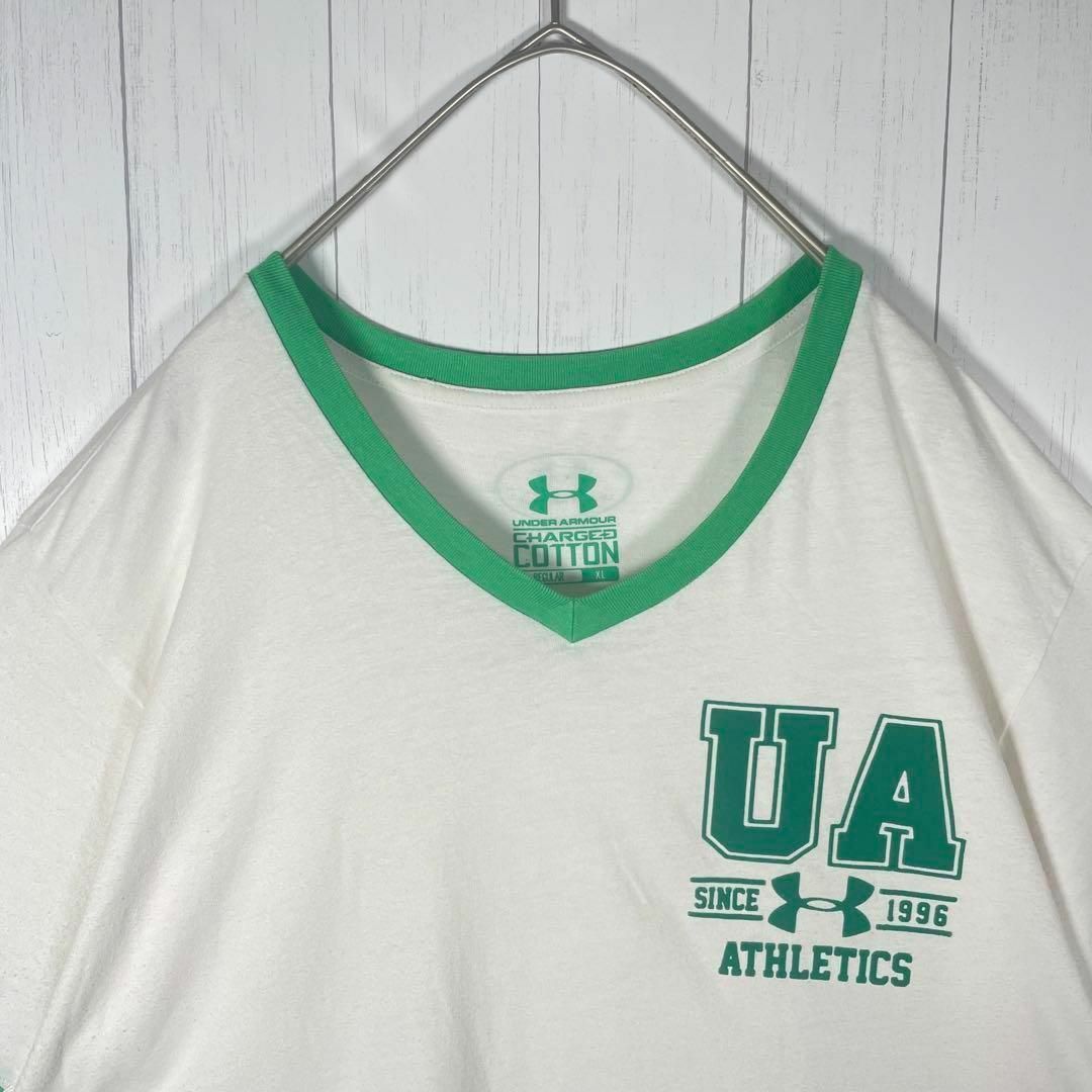 UNDER ARMOUR(アンダーアーマー)の[古着]アンダーアーマー　半袖　リンガーTシャツ　プリントロゴ　Ｖネック　白　緑 メンズのトップス(Tシャツ/カットソー(半袖/袖なし))の商品写真