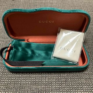 グッチ(Gucci)のGUCCI メガネサングラスケース　グリーン　ベロア素材(サングラス/メガネ)