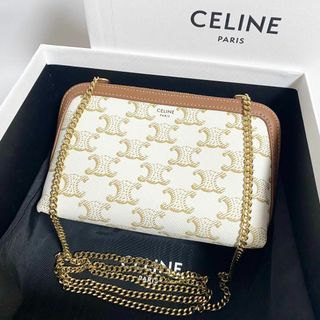 セリーヌ(celine)のCELINE / トリオンフキャンバス チェーン付きクラッチ ホワイト(ショルダーバッグ)