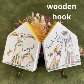 木製壁掛けフック（ワンちゃん　犬雑貨）２個 ウォールフック デコパージュ　リメ鉢(インテリア雑貨)