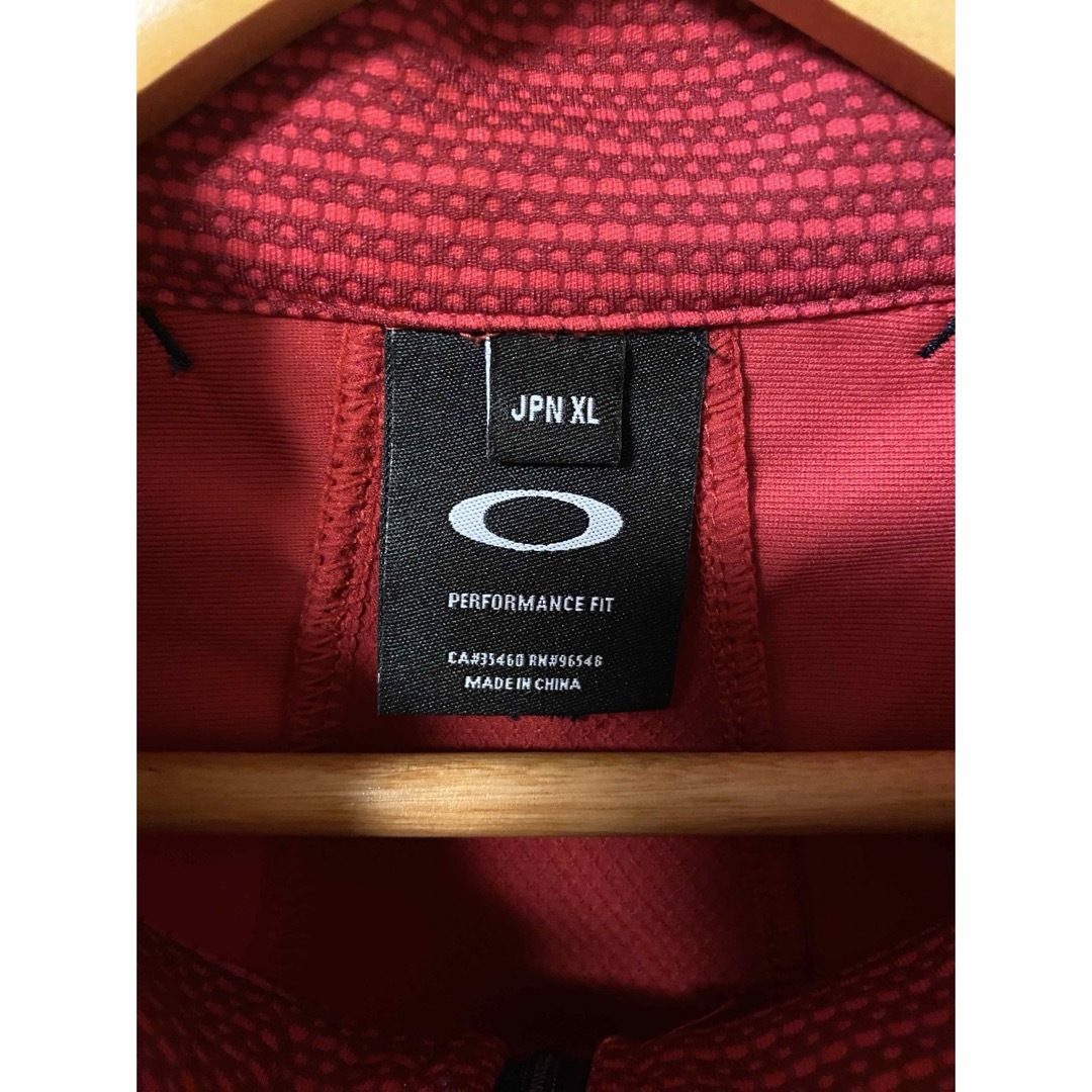 Oakley(オークリー)のOAKLEY golf wear half zip L/S RED 長袖 XL スポーツ/アウトドアのゴルフ(ウエア)の商品写真