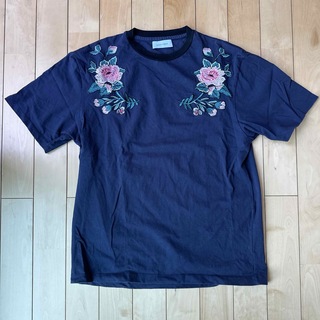 ADAM ET ROPE 刺繍Tシャツ(Tシャツ/カットソー(半袖/袖なし))