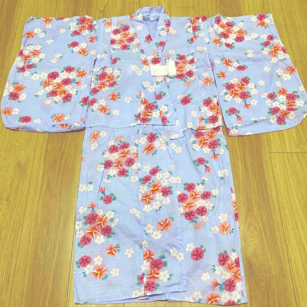 浴衣130女の子　水色　値下げ不可 キッズ/ベビー/マタニティのキッズ服女の子用(90cm~)(甚平/浴衣)の商品写真