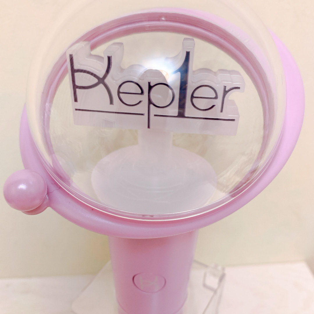 Kep1er ケプラー　ペンラ　トレカ　フォトカ　ポスター　銀テ エンタメ/ホビーのタレントグッズ(アイドルグッズ)の商品写真