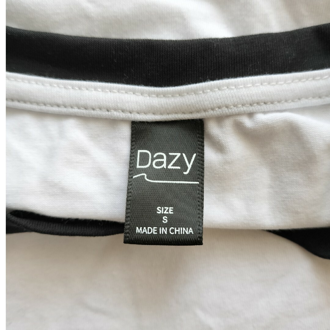 SHEIN(シーイン)のDAZY ラグランスリーブtシャツ ハート柄 コントラスト カジュアル　Sサイズ レディースのトップス(Tシャツ(長袖/七分))の商品写真