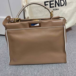 フェンディ(FENDI)のFENDI ラージピーカブー(ハンドバッグ)