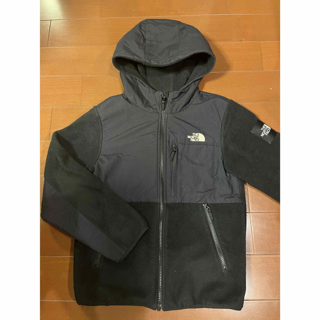 THE NORTH FACE(ザノースフェイス)の【美品　150】ノースフェイス　キッズ　デナリ  フーディ キッズ/ベビー/マタニティのキッズ服男の子用(90cm~)(ジャケット/上着)の商品写真