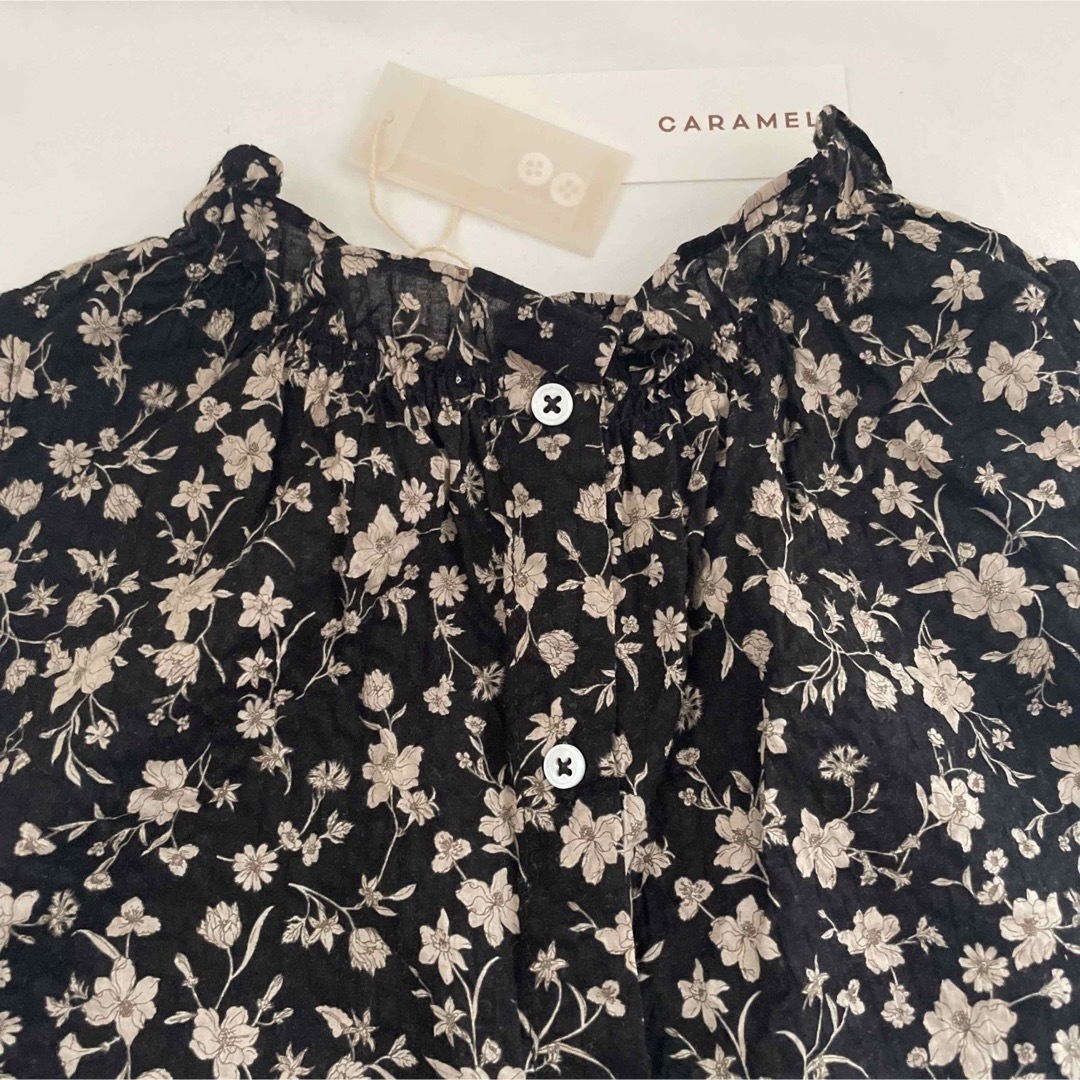 CARAMEL Alberta Set Black Floral小花セットアップ キッズ/ベビー/マタニティのキッズ服女の子用(90cm~)(ブラウス)の商品写真