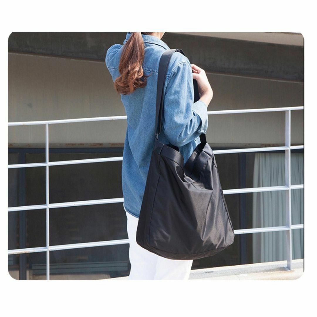 防水ナイロントートバッグ 大容量シンプル通勤 旅行バッグ 出張　無地 ショルダー メンズのバッグ(トートバッグ)の商品写真