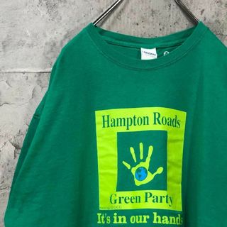 Hampton Roads 手のひら 地球 アメリカ輸入 Tシャツ(Tシャツ/カットソー(半袖/袖なし))