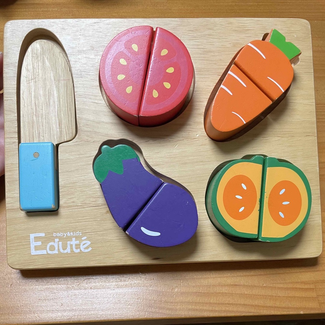 Edute(エデュテ)のエデュテ　木製ままごとセット ハンドメイドのキッズ/ベビー(おもちゃ/雑貨)の商品写真