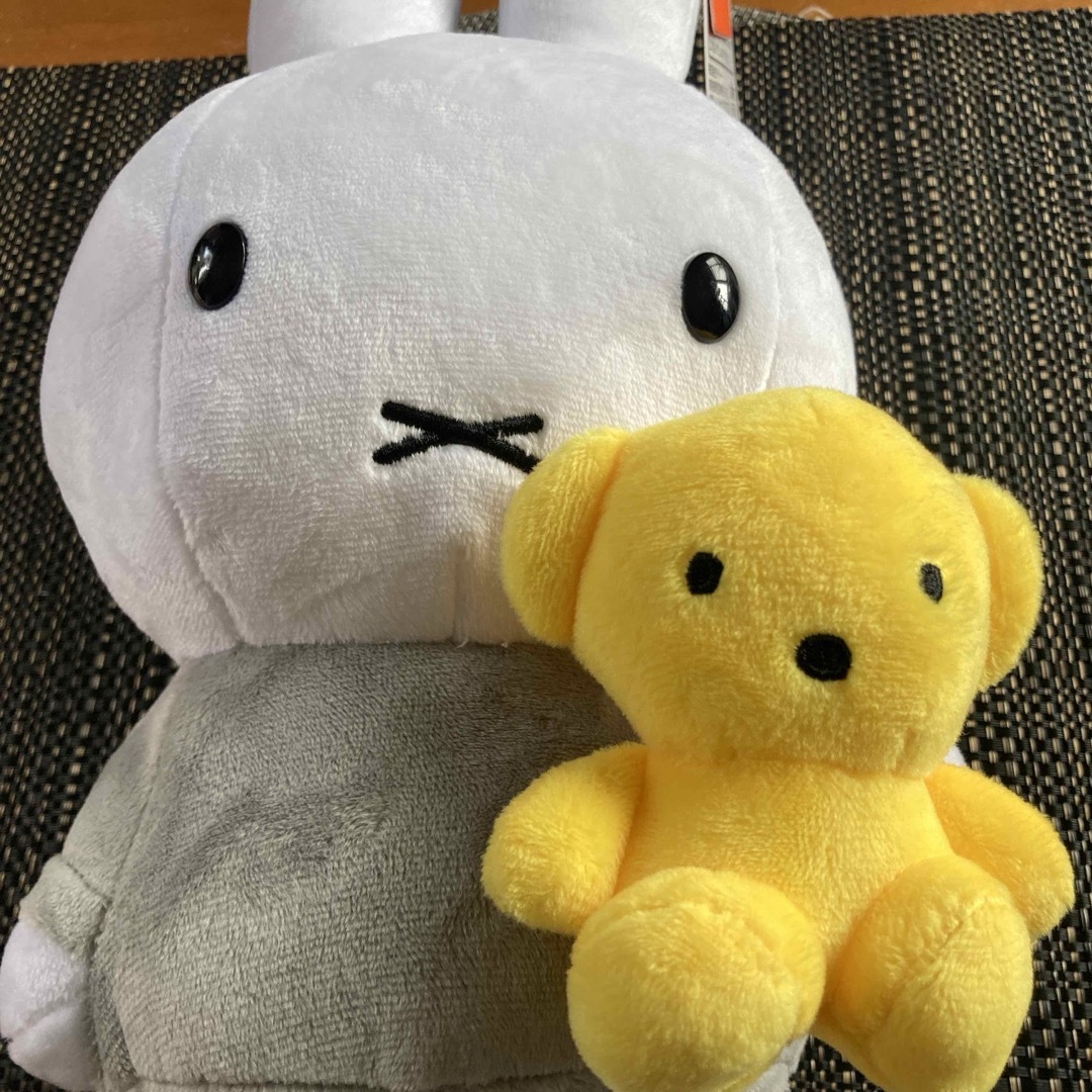 miffy - 限定カラー ミッフィー with ぬいぐるみ くまちゃん miffy - 限定カラー ミッフィー with ぬいぐるみ くまちゃん