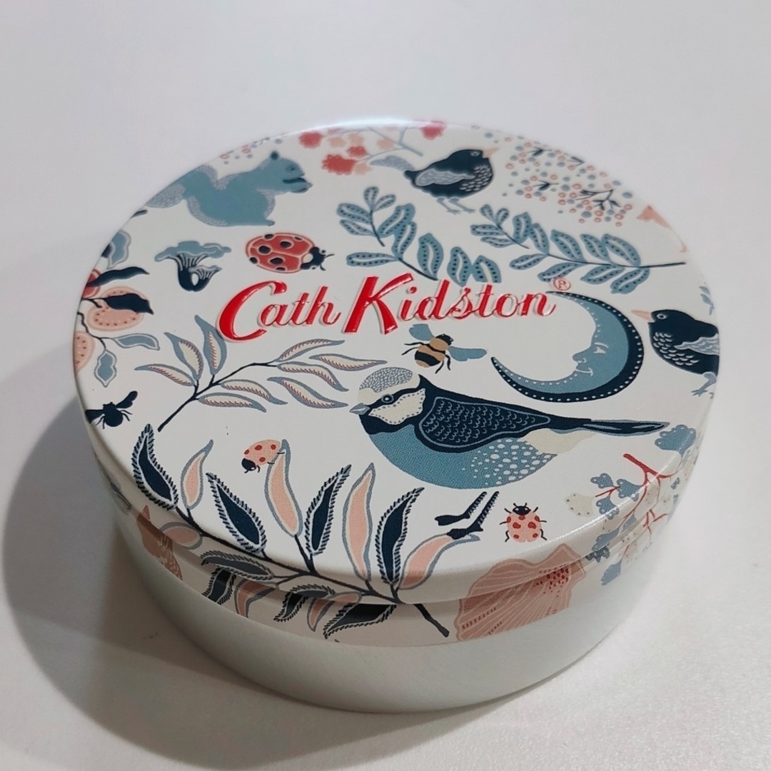 Cath Kidston(キャスキッドソン)の新品✨キャスキッドソン ボディクリームマジカルメモリーズ 90ml コスメ/美容のボディケア(ボディクリーム)の商品写真