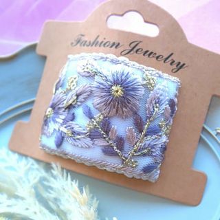 パープルの花模様インド刺繍リボンの四角いポニーフック(ヘアアクセサリー)