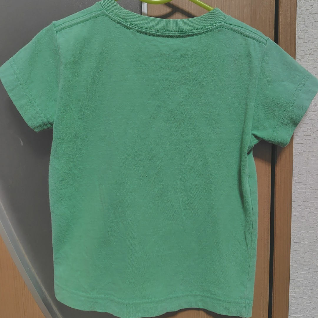 UNIQLO(ユニクロ)のTシャツ 100 キッズ/ベビー/マタニティのキッズ服男の子用(90cm~)(Tシャツ/カットソー)の商品写真