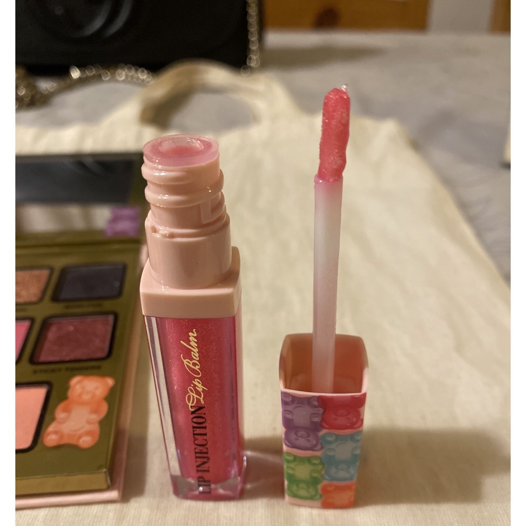 Too Faced(トゥフェイス)のTooFaced ヤミーガ ミーアイシャドウパレット/リップ コスメ/美容のベースメイク/化粧品(アイシャドウ)の商品写真