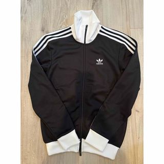 adidas トラックジャケット