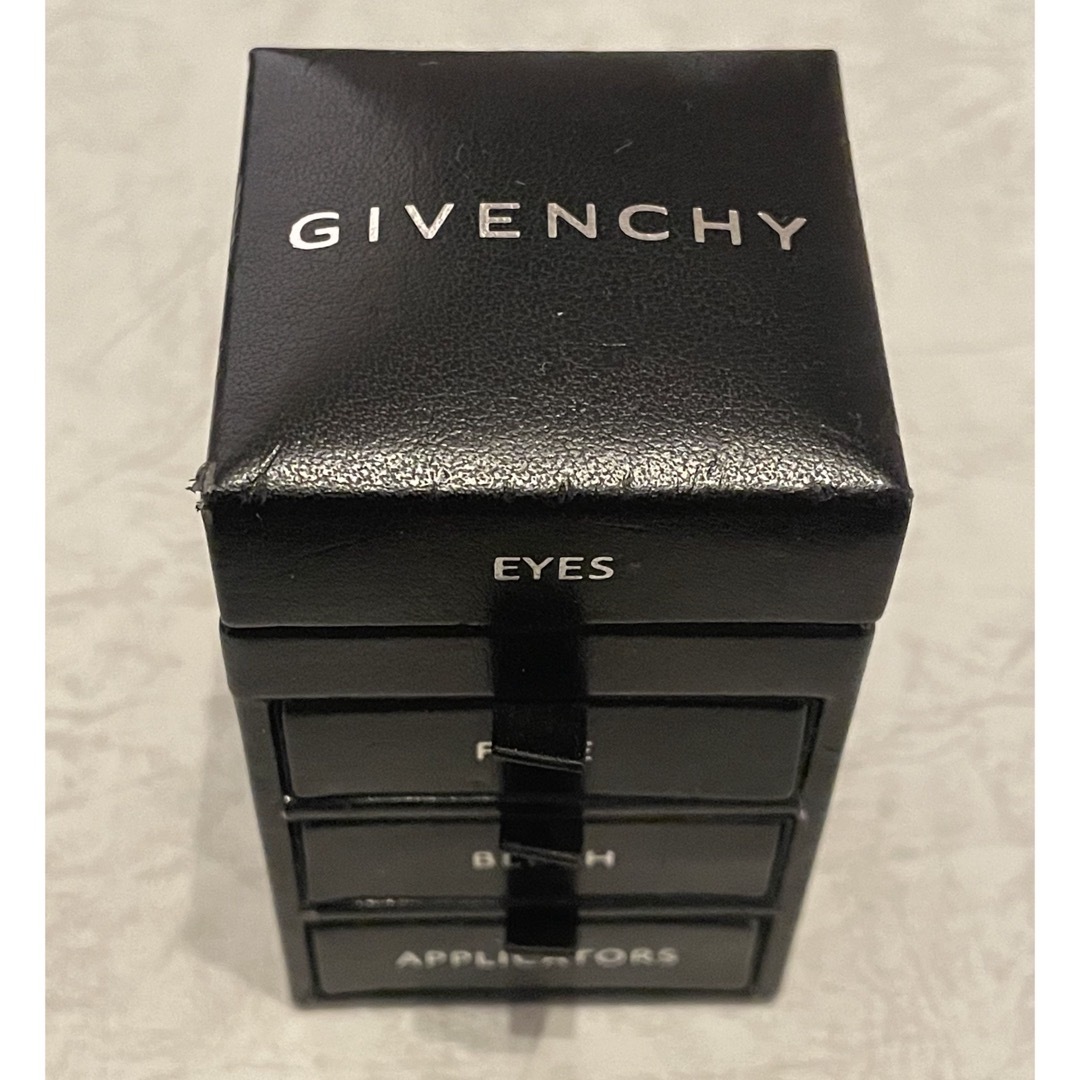 GIVENCHY(ジバンシィ)のGIVENCHY ★ 免税限定メイクbox コスメ/美容のキット/セット(コフレ/メイクアップセット)の商品写真