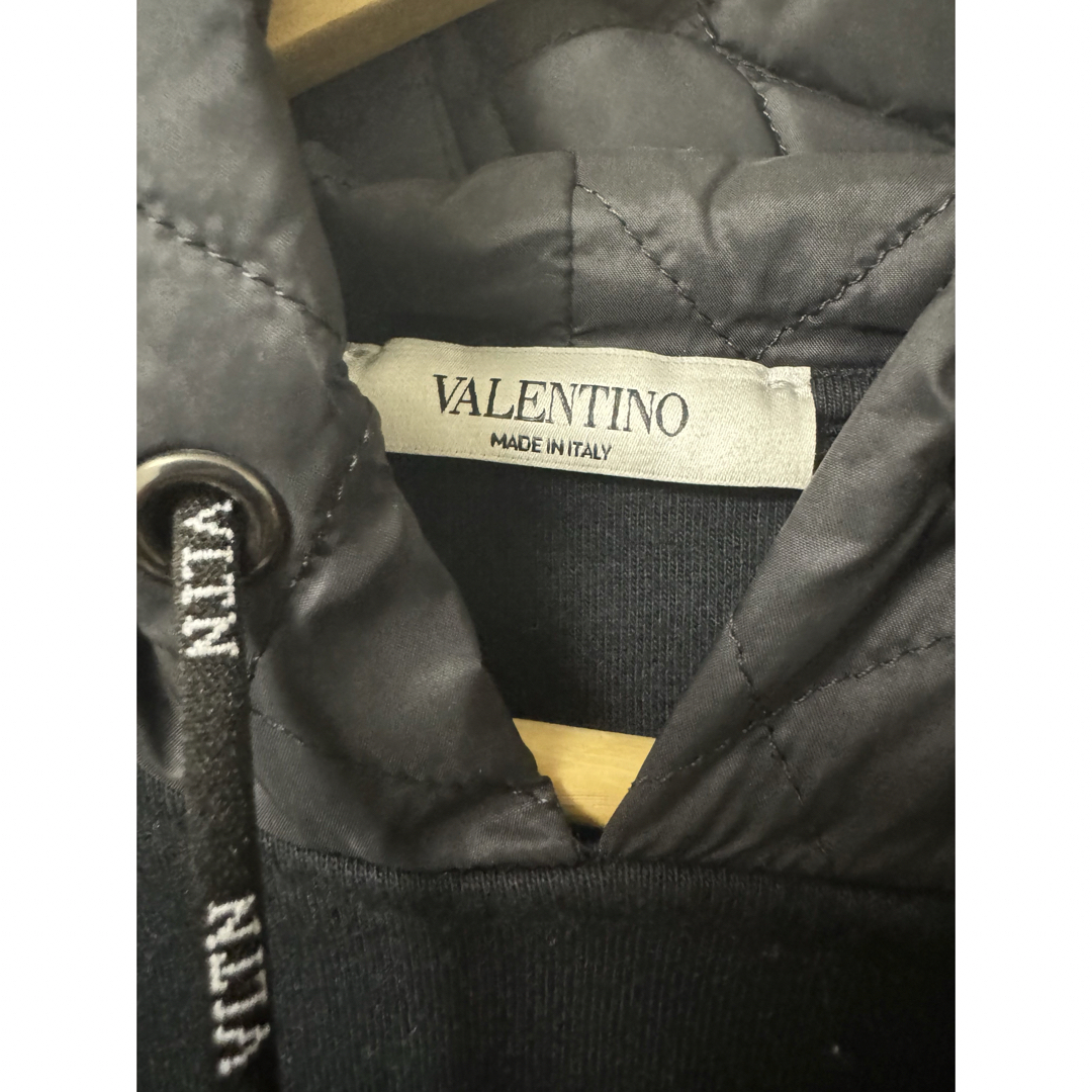 VALENTINO(ヴァレンティノ)のVALENTINO ヴァレンティノパーカー メンズのトップス(パーカー)の商品写真
