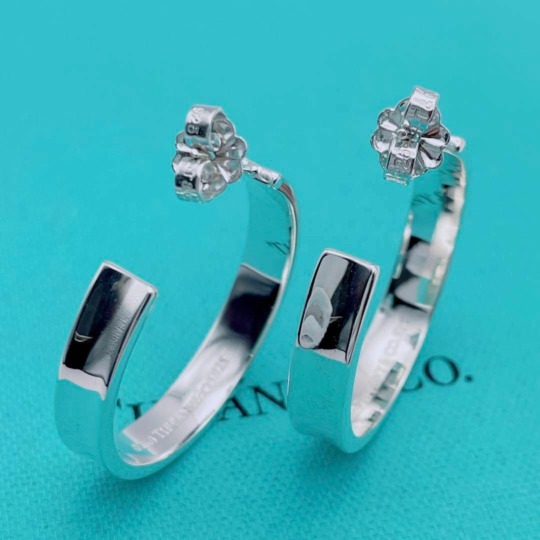 Tiffany & Co.(ティファニー)の【極美品】希少サイズ　Tiffany & Co. ピアス　ナロー　Lサイズ レディースのアクセサリー(ピアス)の商品写真