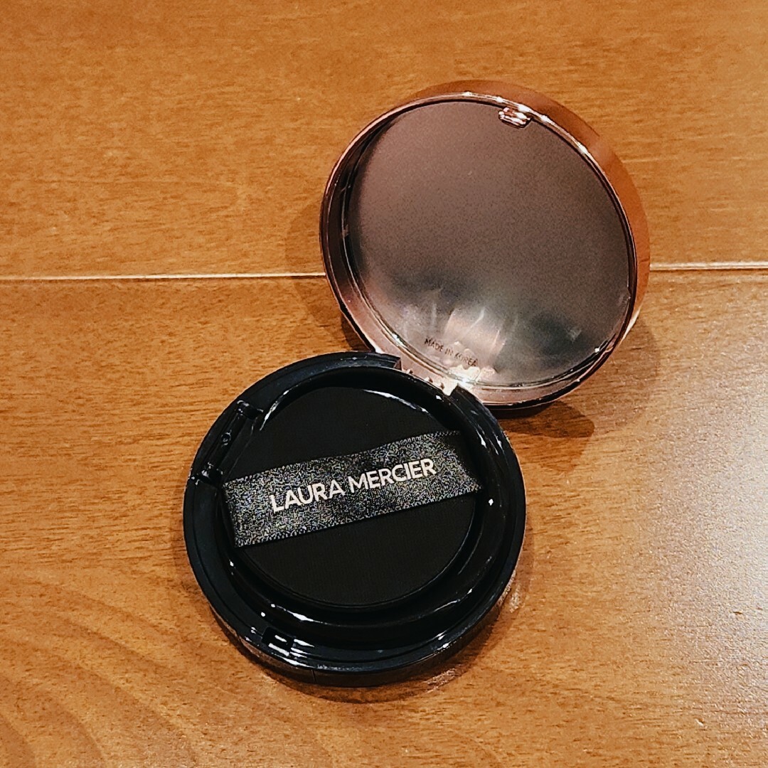 laura mercier(ローラメルシエ)のローラメルシエ　クッションファンデーション　フェアローズ コスメ/美容のベースメイク/化粧品(ファンデーション)の商品写真