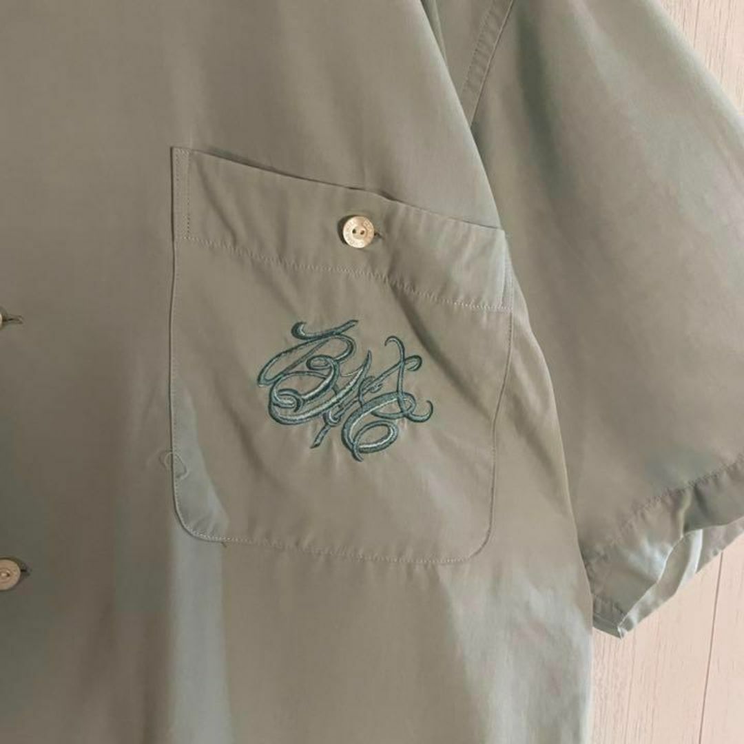 VINTAGE(ヴィンテージ)の[古着]ビンテージ　半袖　シャツ　ワンポイント刺繍　エメラルドグリーン　レトロ メンズのトップス(シャツ)の商品写真